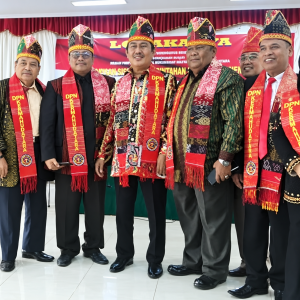 DPN KERMAHUDATARA Sampaikan Pesan Strategis kepada DPD Kabupaten Buru, Dorong Persatuan Adat dan Ketahanan Pangan