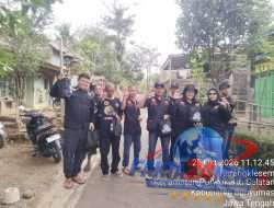PEDULI SESAMA, LSM HARIMAU PAC Purwokerto Selatan Bagikan Paket Sembako untuk Warga karangklesem 